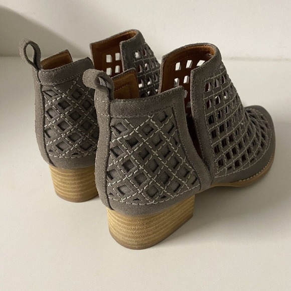 Jeffrey Campbell Taggart Boot Bootie Suede Gray Cut Out Pointed Western … - Picture 6 of 8